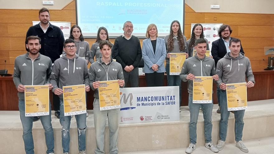 Jugadors, jugadores, autoritats i federatius, en la presentació