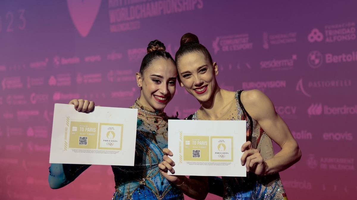 Alba Bautista y Polina Berezina con sus billetes a París 2024 logrados en casa