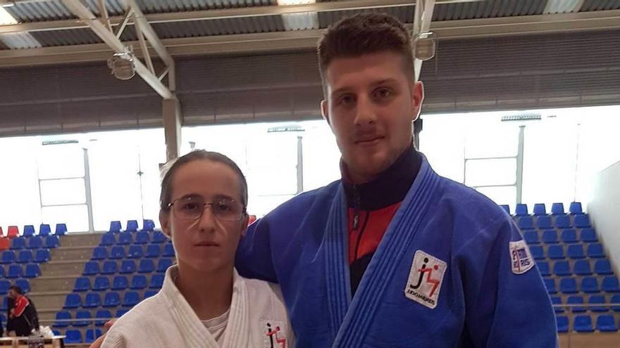 Marta Fernández y Pelayo Fernández.