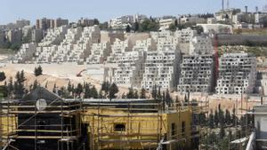 Construcción del asentamiento de Ramat Sholmo. 
