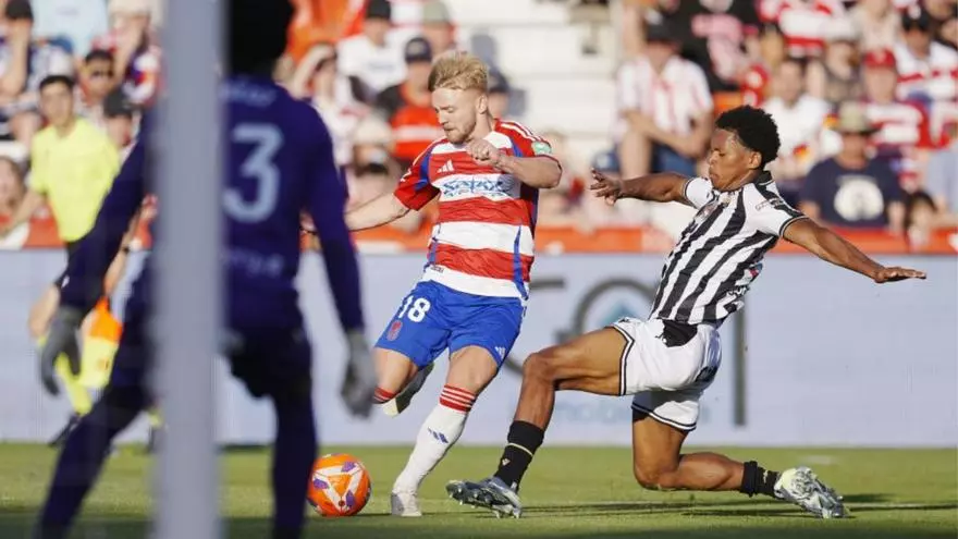 Resumen, goles y highlights del Granada 2-1 Castellón de la jornada 41 de LaLiga Hypermotion