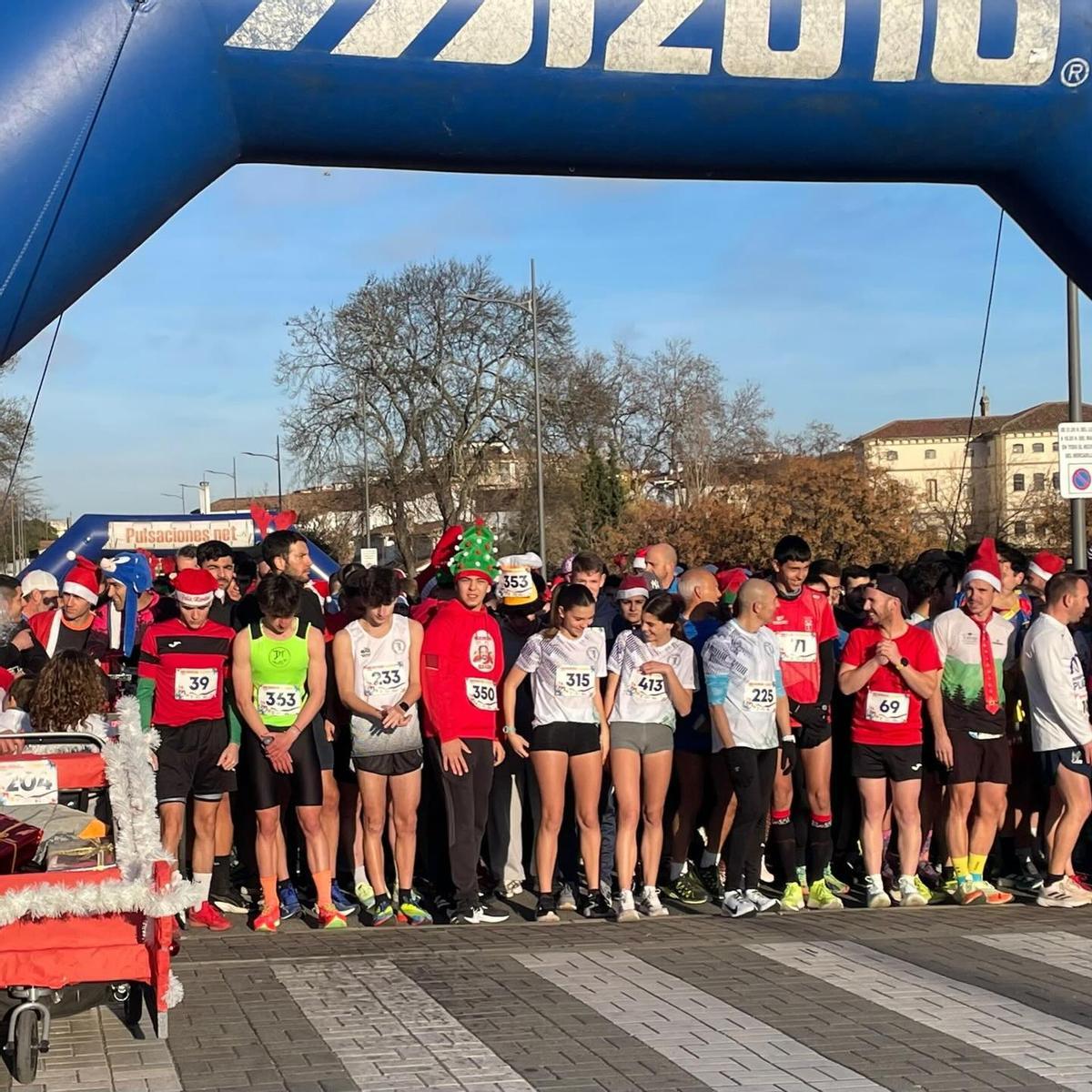 La San Silvestre de Plasencia bate el récordo, con unoas 750 participantes.