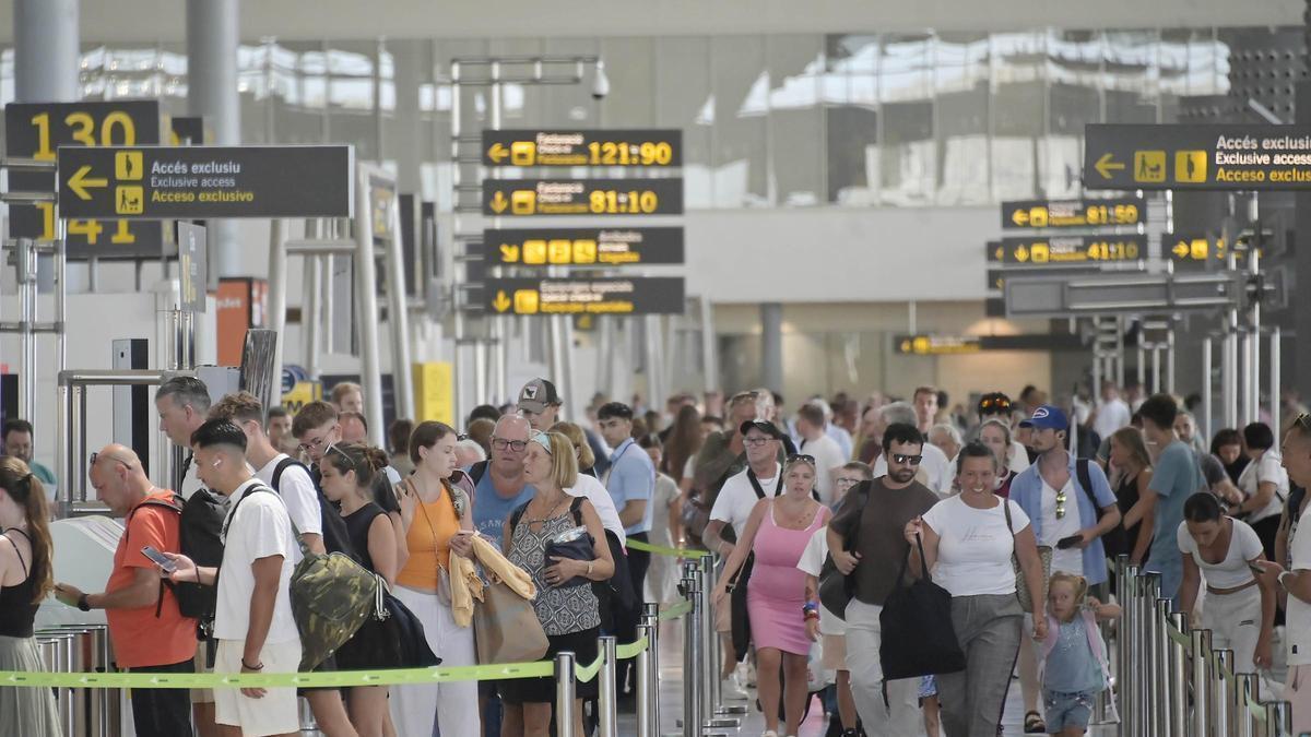 El Aeropuerto de Alicante cierra un año récord y roza los 20 millones de pasajeros