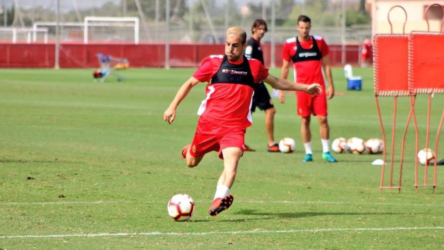 Carlos Castro, durante un entrenamiento en Son bibiloni.