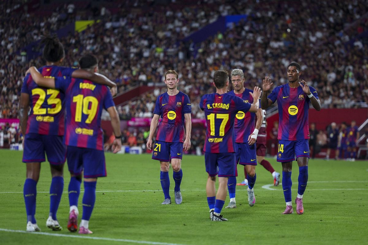 Rashford celebra uno de los goles del Barça en el primer amistoso frente al Vissel Kobe.