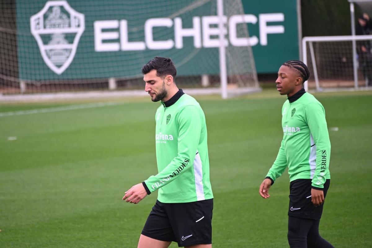 Entrenamiento del Elche previo al partido contra el Real Madrid