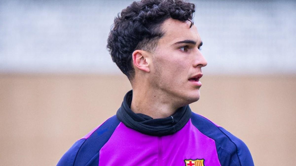 Golazo de Álvaro Cortés, el central zurdo del Barça Atlètic que le interesa a Flick