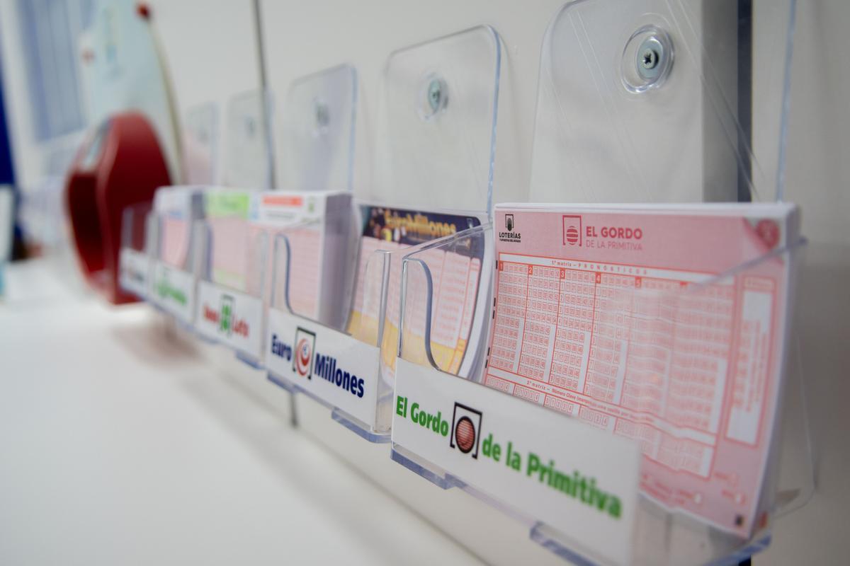 Esta administración ofrece servicios como la personalización de las papeletas con el logo o imagen corporativa que se desee.
