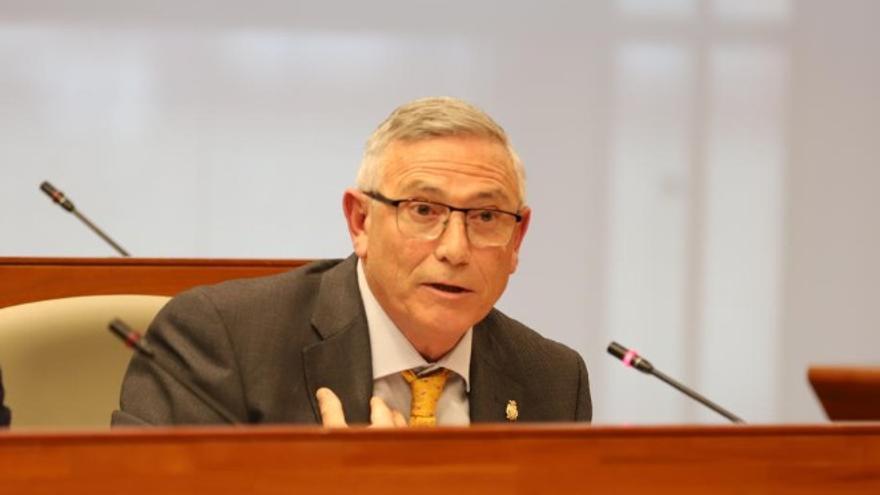 "Al final estás dirigiendo a siete empresas para que te preparen un contrato en tres días"