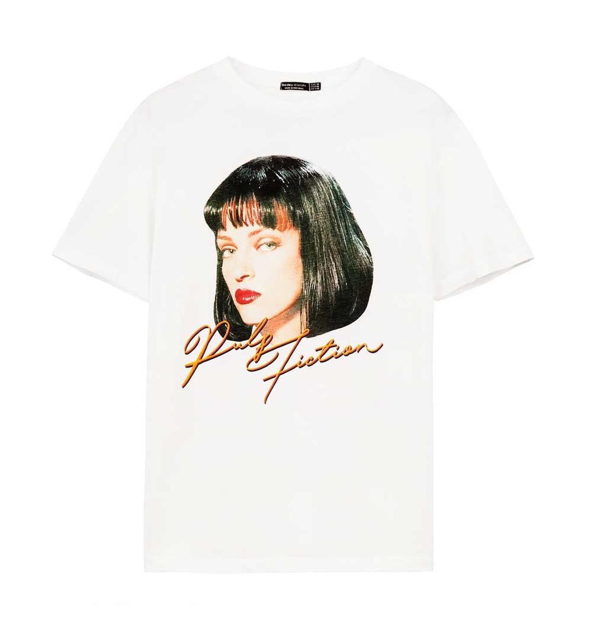 Camiseta de 'Pulp Fiction' de Bershka (Precio: 12, 99 euros)