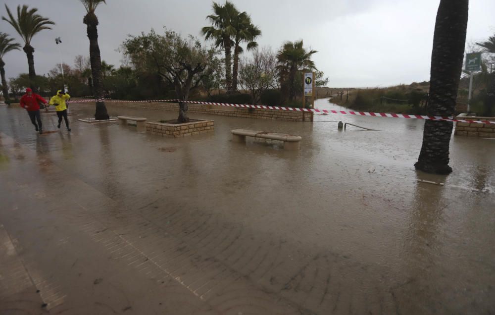 Daños en el litoral de Camp de Morvedre tras el paso del temporal Gloria