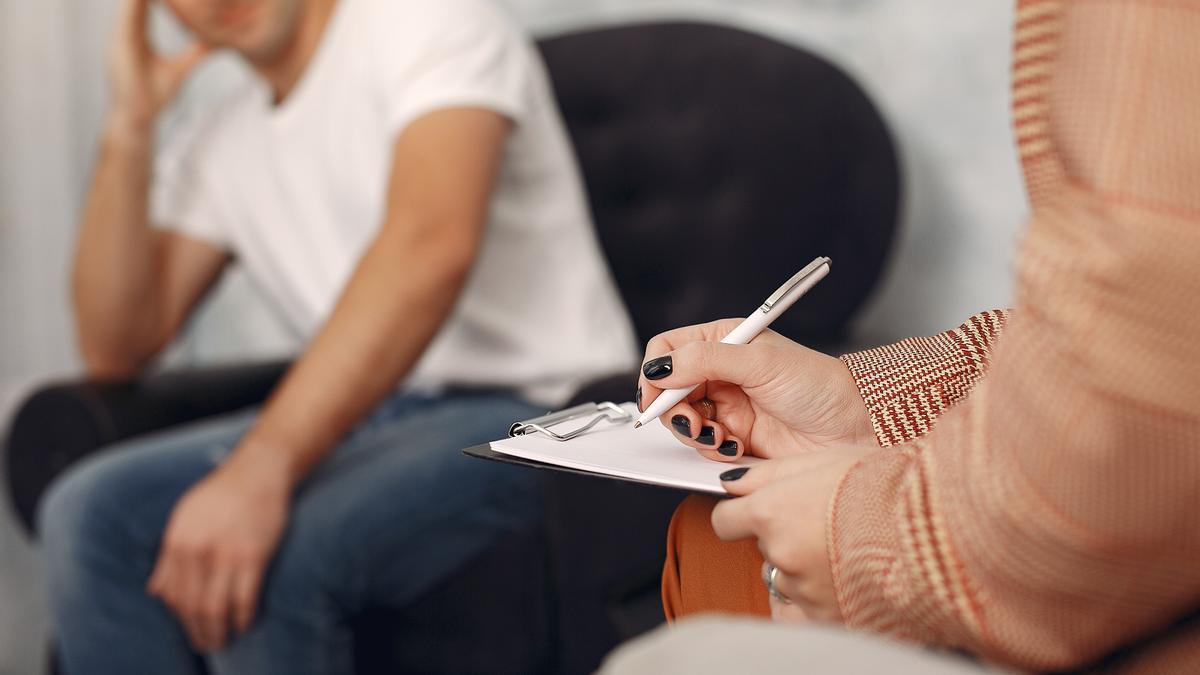 Un paciente en la consulta del psicólogo