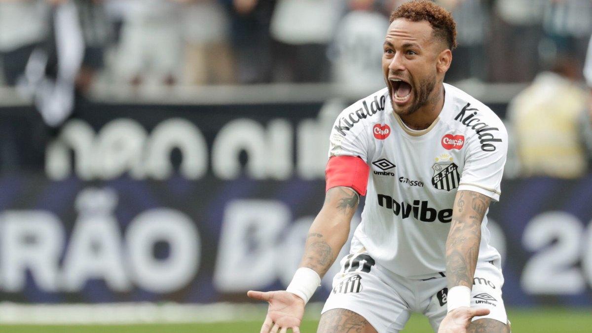Neymar Jr. en el Santos Coritiba en el que se lesionó