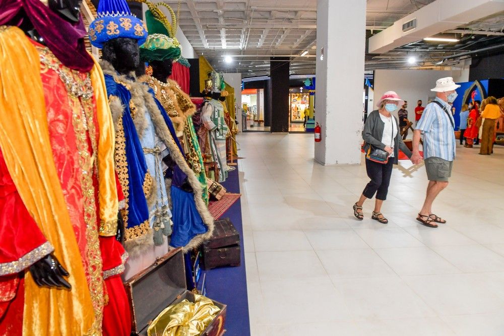 Exposición navideña en el Centro Comercial El Muelle