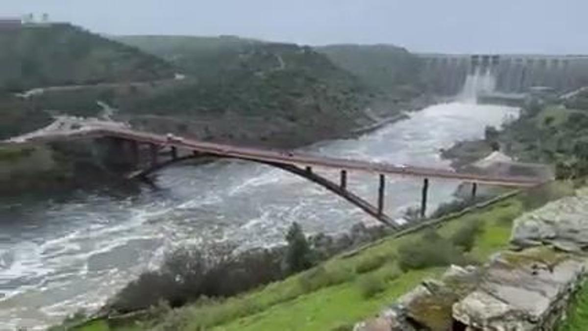 Vídeo | Estado actual del embalse de Alcántara