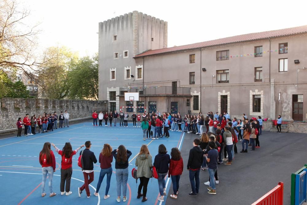 Jornada de puertas abiertas y juegos en el colegio Santo Ángel por la beatificación del fundador de la congregación.