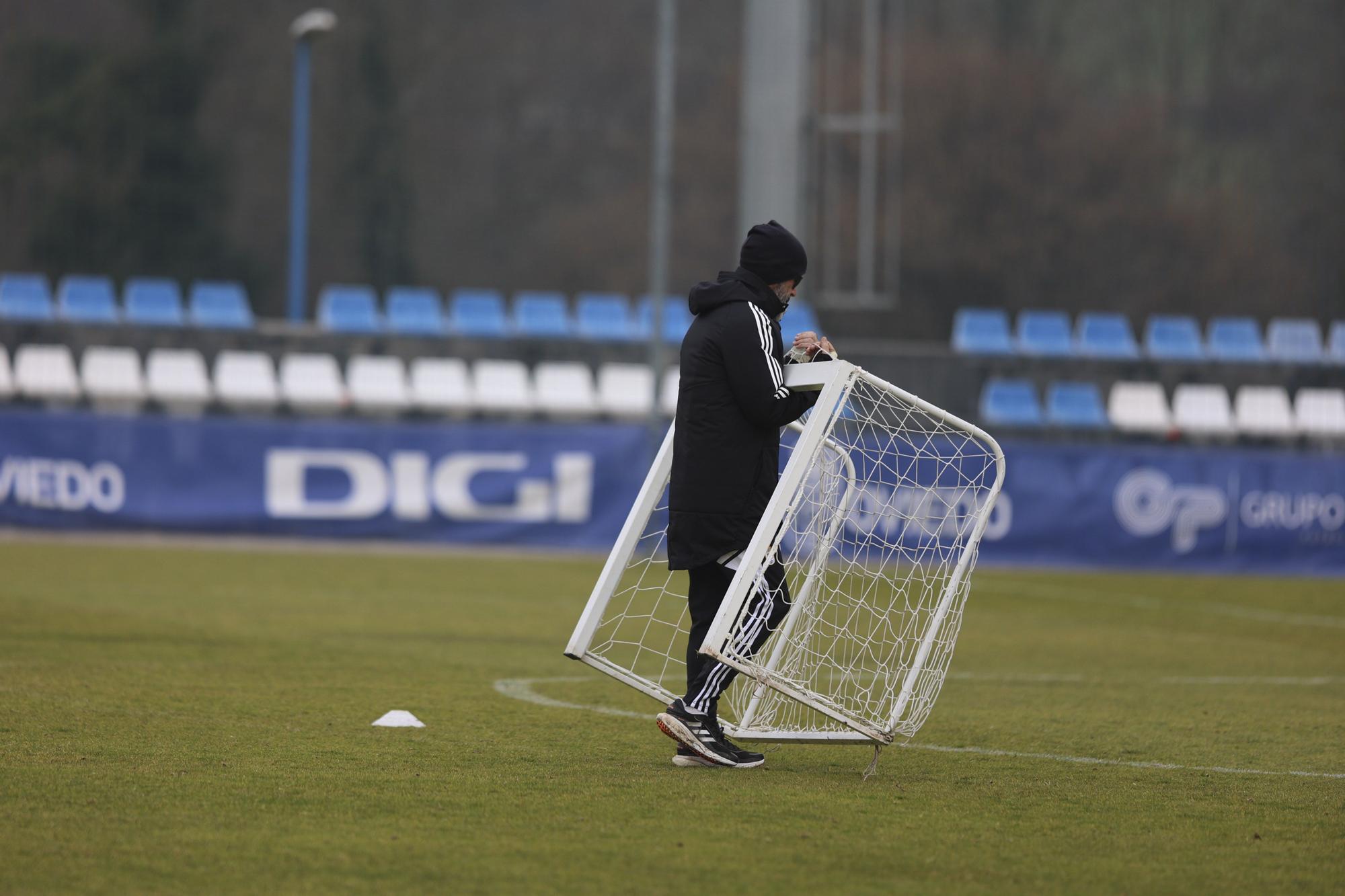 EN IMÁGENES: la vuelta al trabajo del Oviedo tras la derrota ante el Mirandés