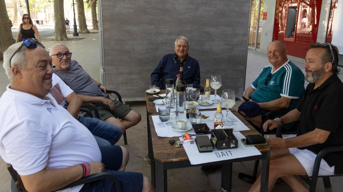 Alfonso Rus y sus amigos, fijos en los "esmorzars" de la Fira de Xàtiva