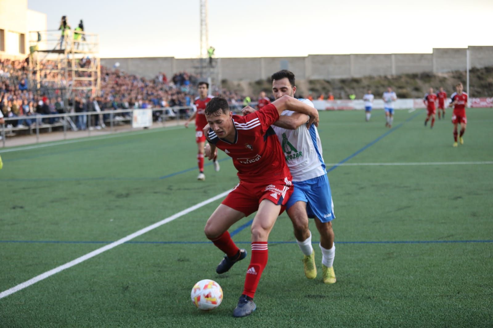 El Fuentes tira de casta y cae con honores ante un serio Osasuna (1-4)