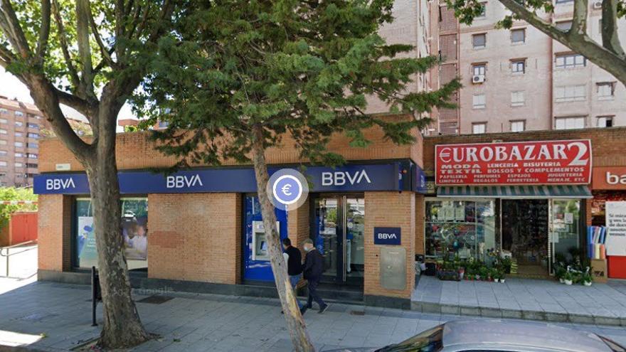 Roban el cajero de un banco en Madrid tras reventarlo con explosivos