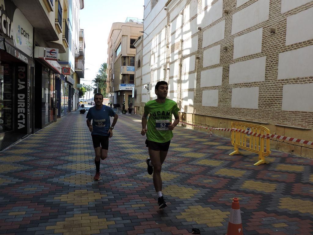 Estos todas las imágenes de la Media Maratón de Águilas