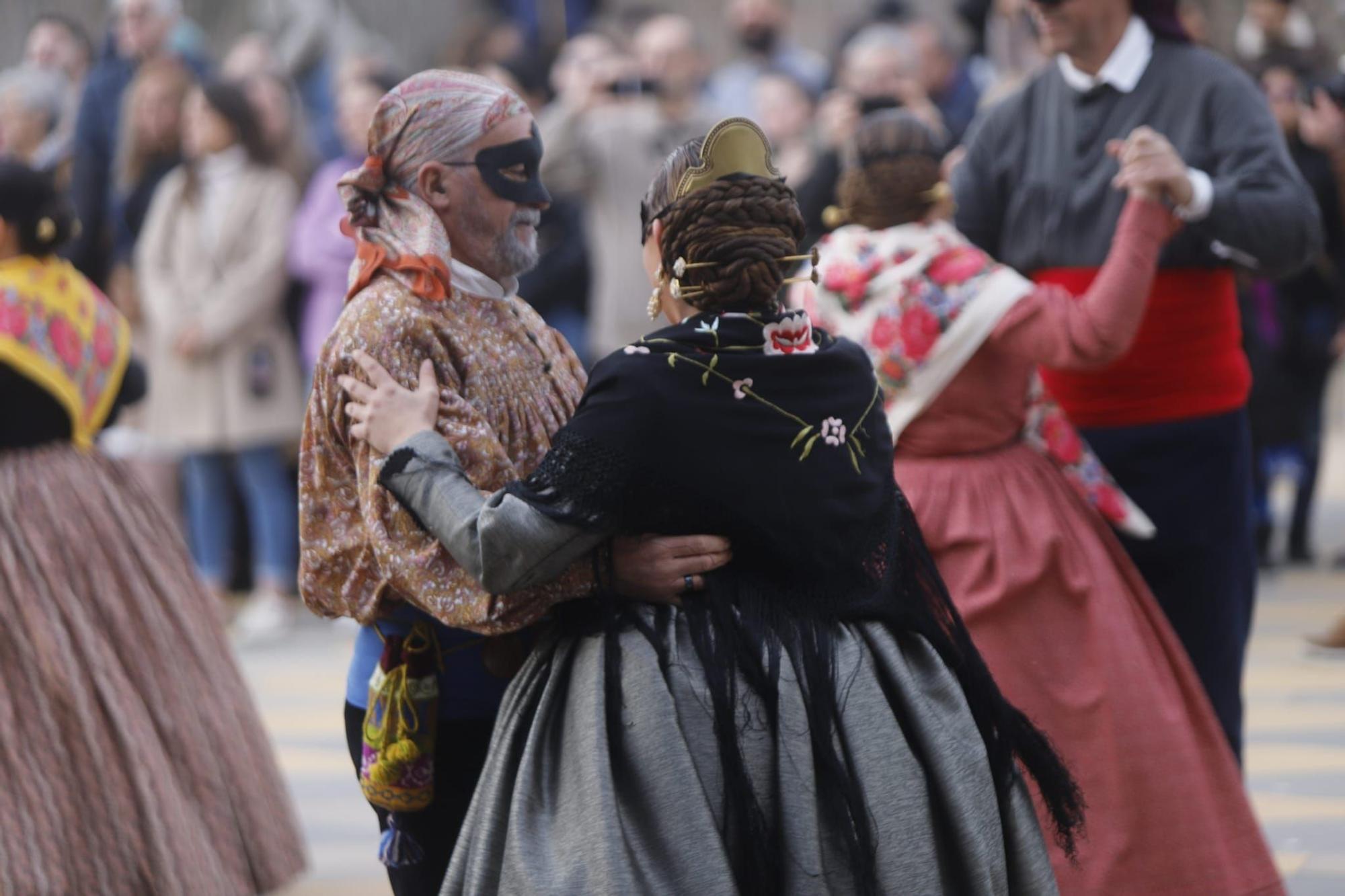 Russafa revive su centenario Carnaval en Parc Central