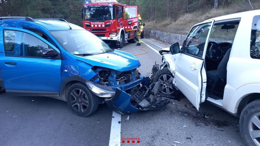 Un xoc frontal deixa dos ferits lleus a Vallcebre