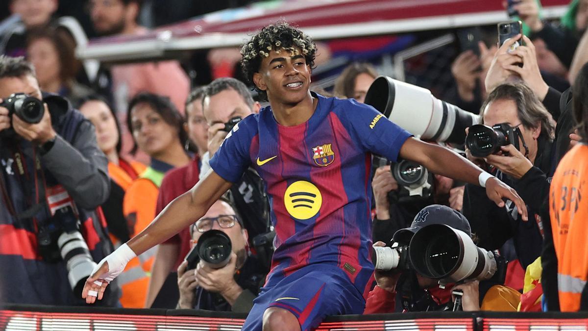 Lamine Yamal celebra su gol al Espanyol.