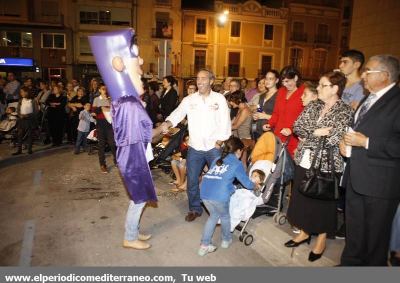 GALERÍA DE FOTOS -- Onda despide sus fiestas con un gran desfile de carrozas