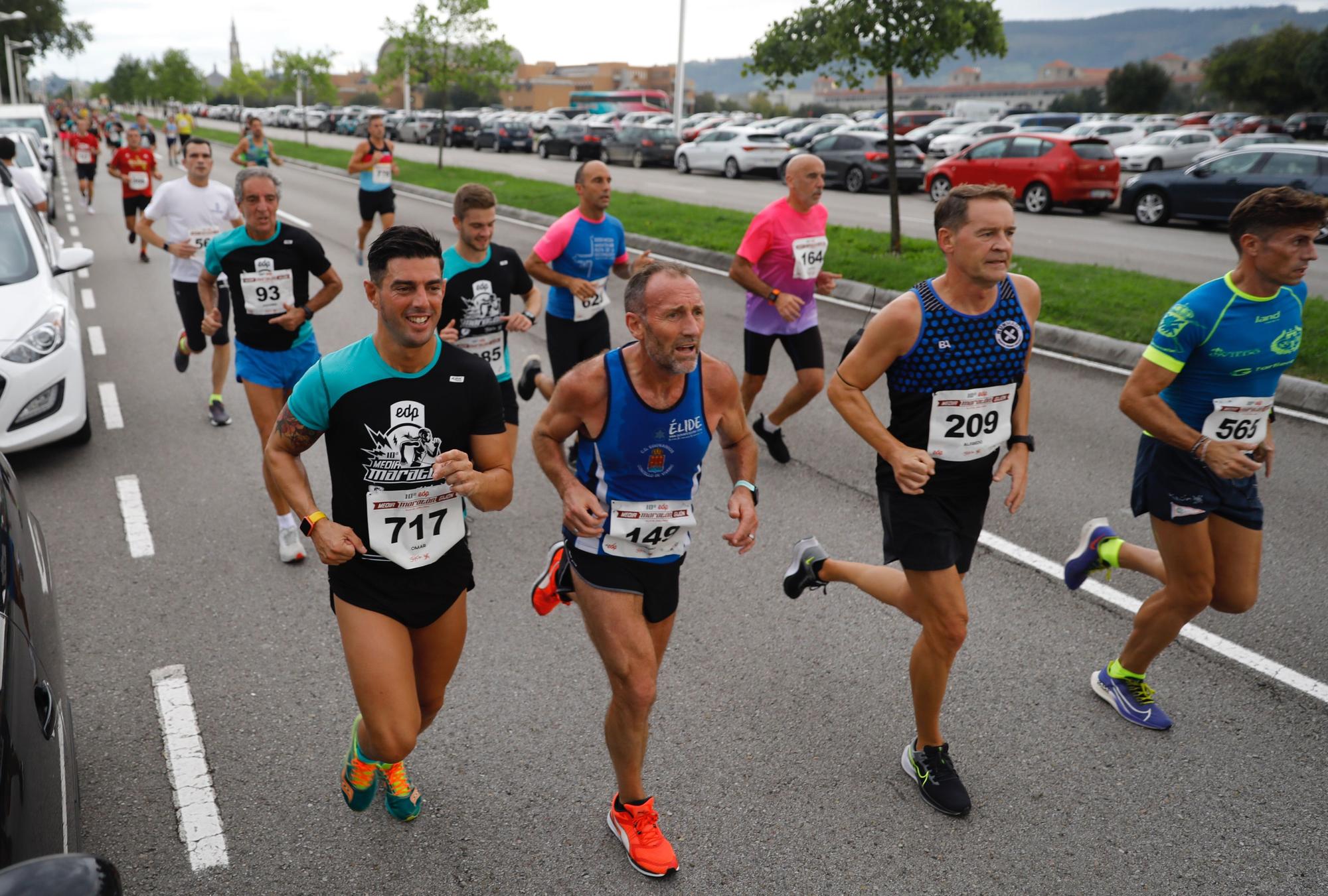 En imágenes: así fue la Media Maratón de Gijón