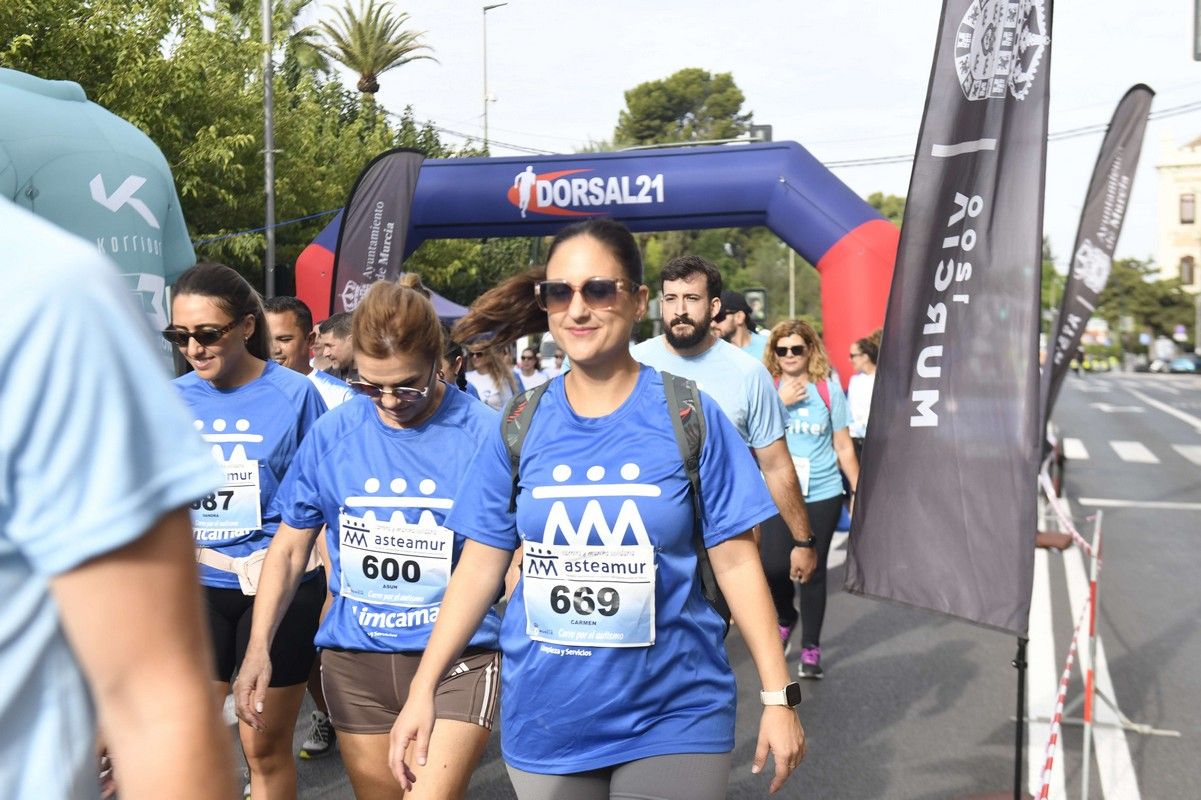 La carrera y marcha Solidaria Asteamur, en imágenes