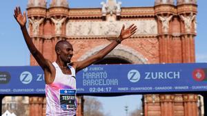 Tesfaye Deriba, vencedor en la Maratón masculina