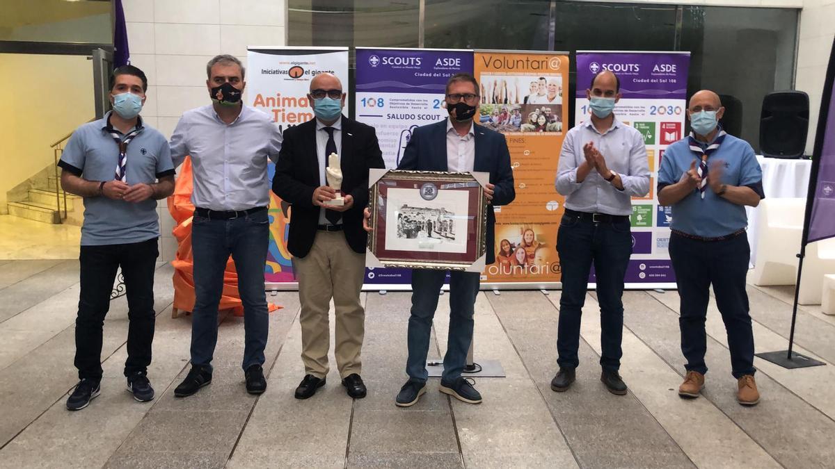 Pedro Enrique Llamas, francisco García, Francisco Perán, Tony Meseguer, José Ángel Ponce y Francisco Salas, anoche.