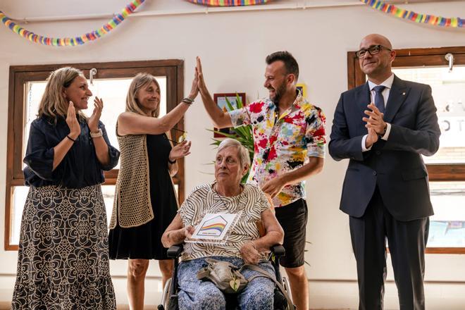 Una residencia de Barcelona 'saca del armario' a sus mayores LGTBI+: "Ha hecho falta mucha pedagogía"