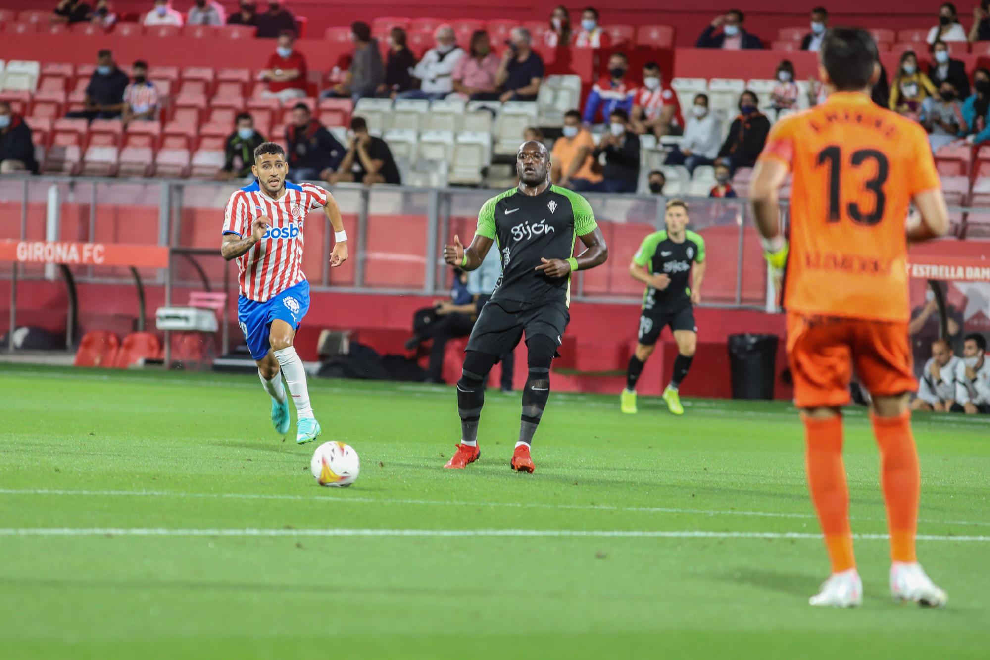 Las imágenes del partido entre el Girona y el Sporting (1-2)