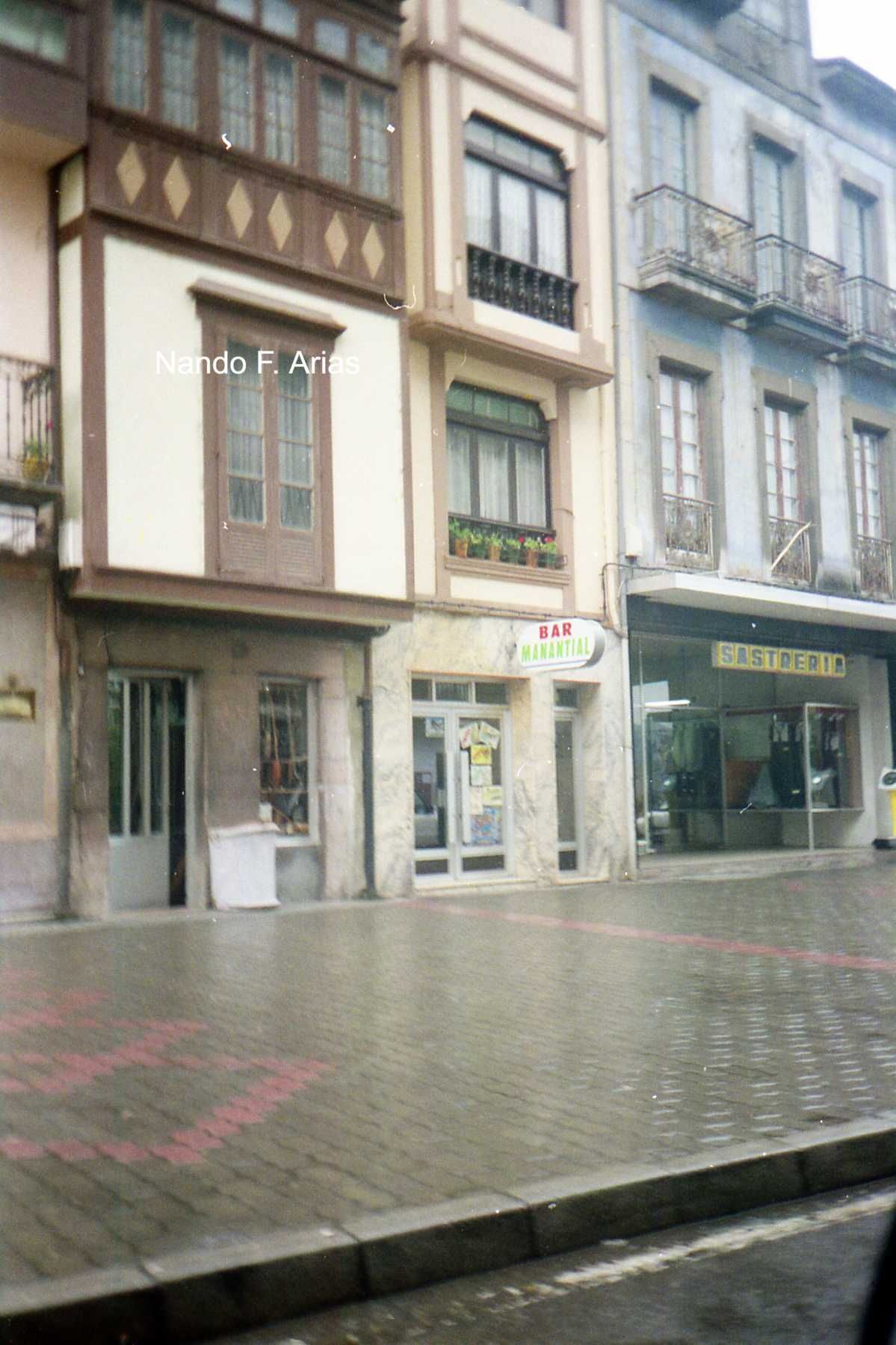 En imágenes, los locales míticos de finales de siglo en Grado