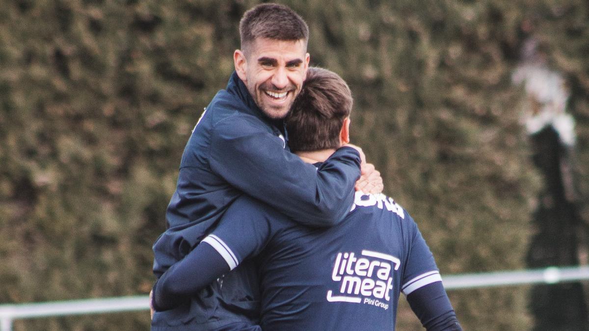 Dani Ojeda, en el último entrenamiento del conjunto azulgrana antes del partido de Copa.