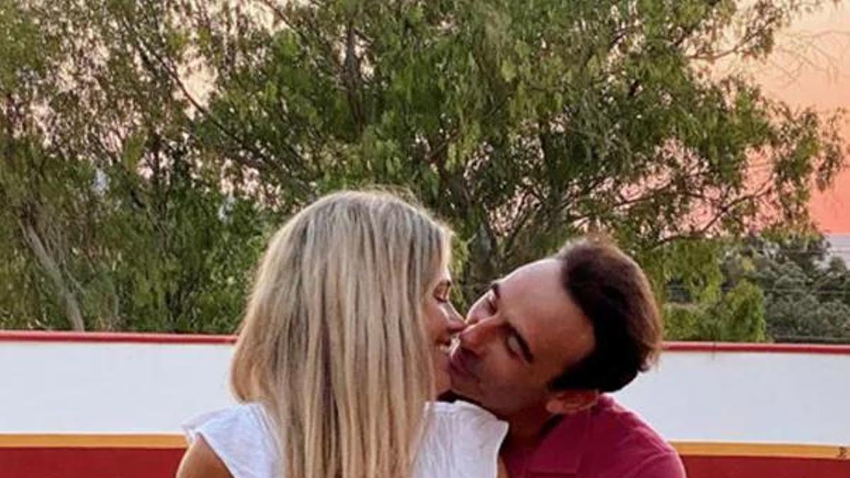 Ana Soria y Enrique Ponce presentan a este nuevo miembro de la familia: "Lo quieren mucho"