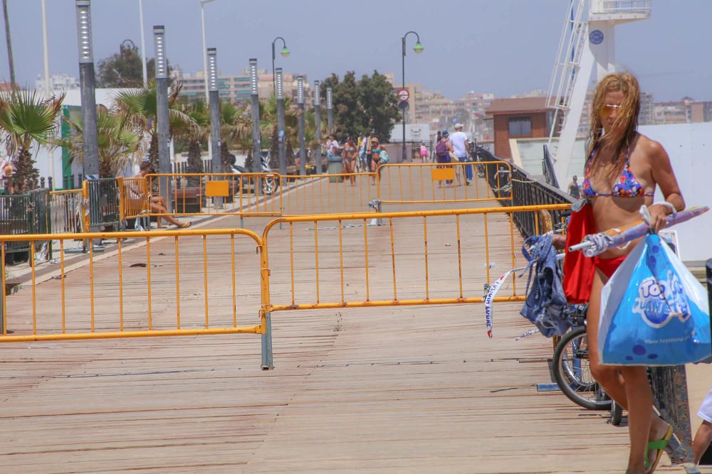 Daños sin reparar en el Paseo de La Mata