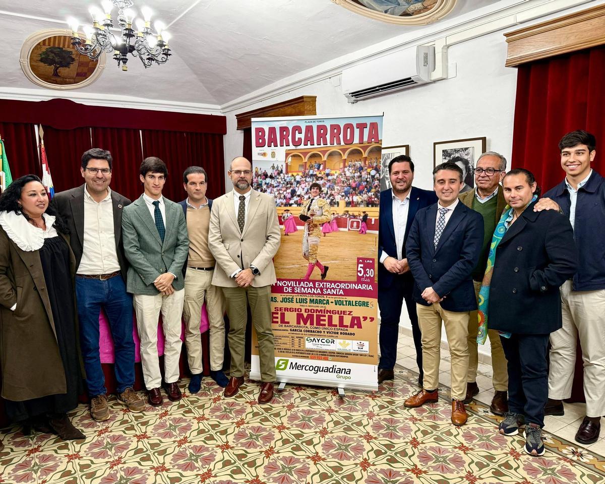 José Antonio  Cidoncha, Juan Mari Delfa, Miguel Rodríguez  y ‘El Mella’, entre otros, en la presentación del cartel.