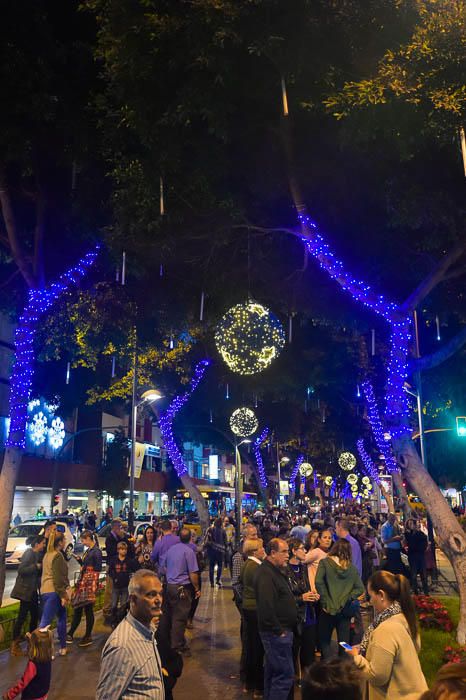 Encendido navideño en Mesa y López