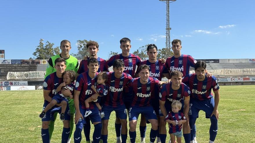 El Poblense pierde en el descuento ante un Castellonense con diez