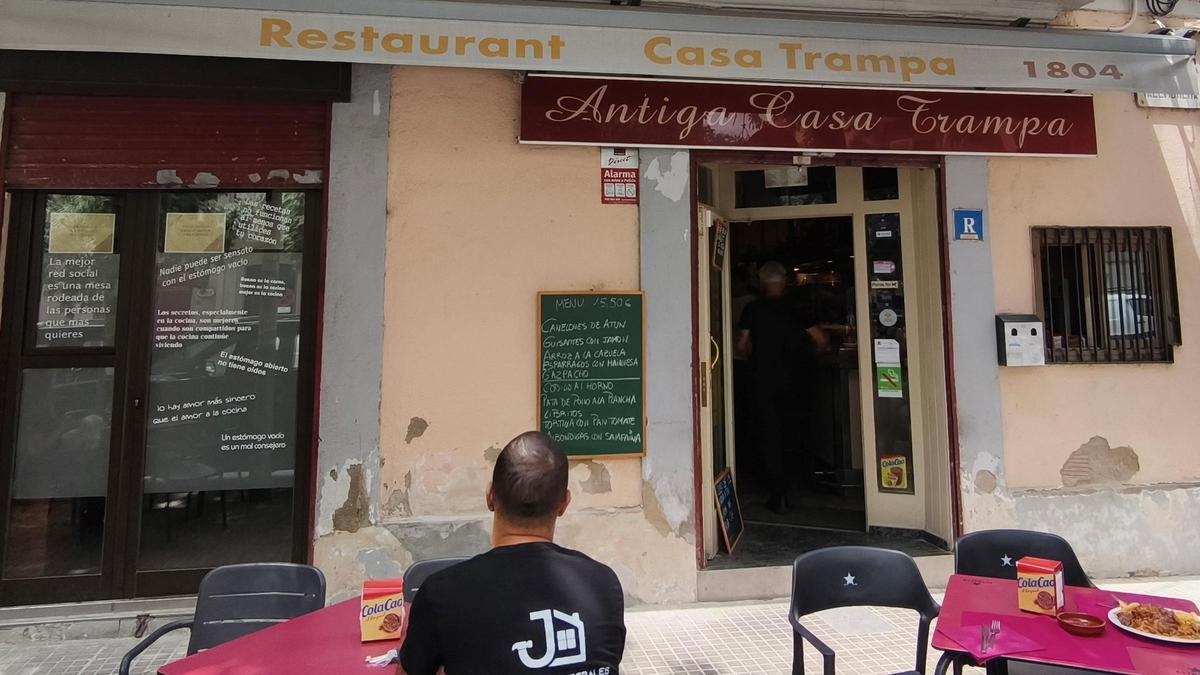 La entrada de Casa Trampa.