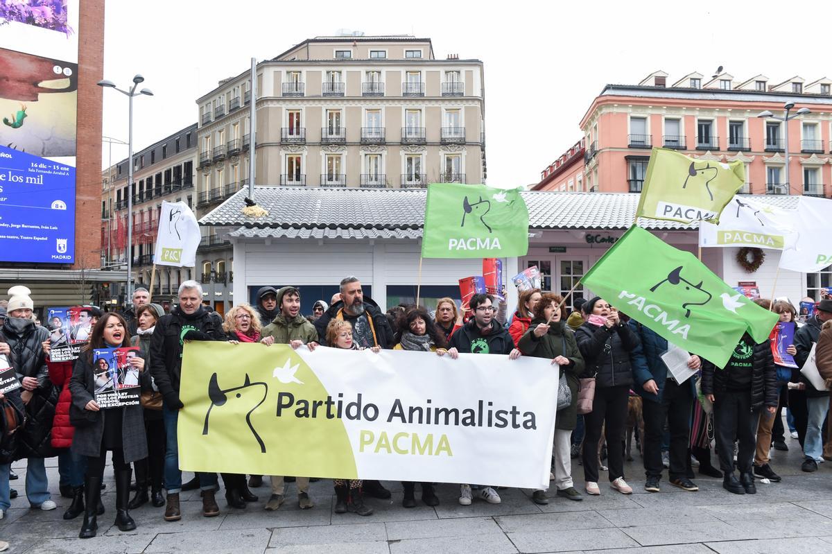 Manifestaciones en toda España contra la exclusión de los perros de caza de la ley de Bienestar Animal.