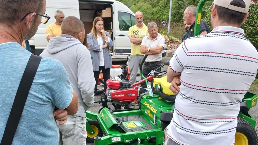 Actividad de formación del personal de jardinería y mantenimiento de zonas verdes de Culleredo.