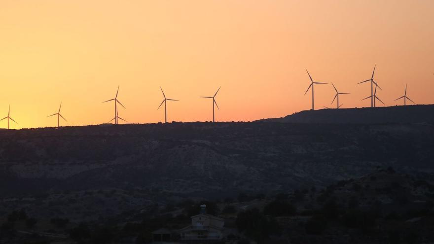 Un parque eólico para producir energía de manera sostenible.