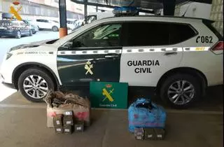 La UDYCO decomisa 150 kilos de hachís a dos personas en Tui