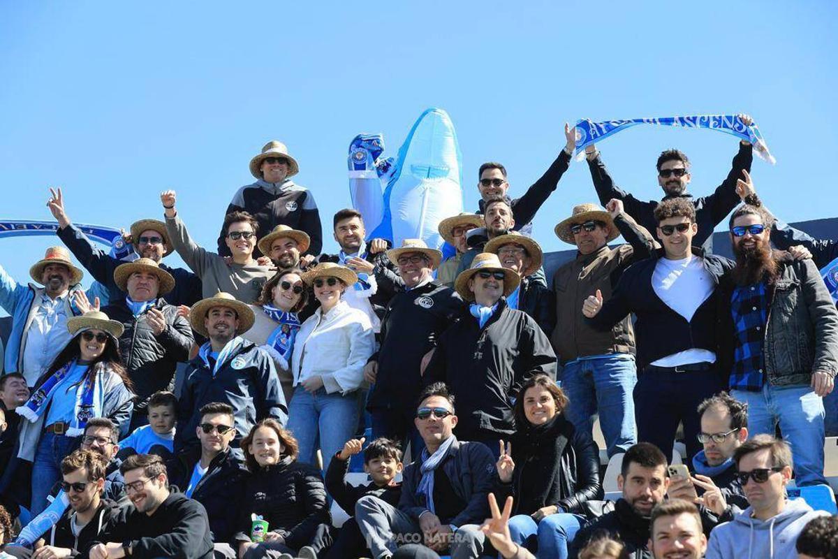 La Penya Pagesa anima durante un partido de la UD Ibiza en el Palladium Can Misses