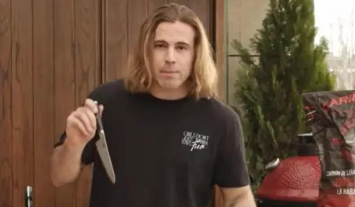 Daniel Sancho se dejó la mochila con un cuchillo en un restaurante.