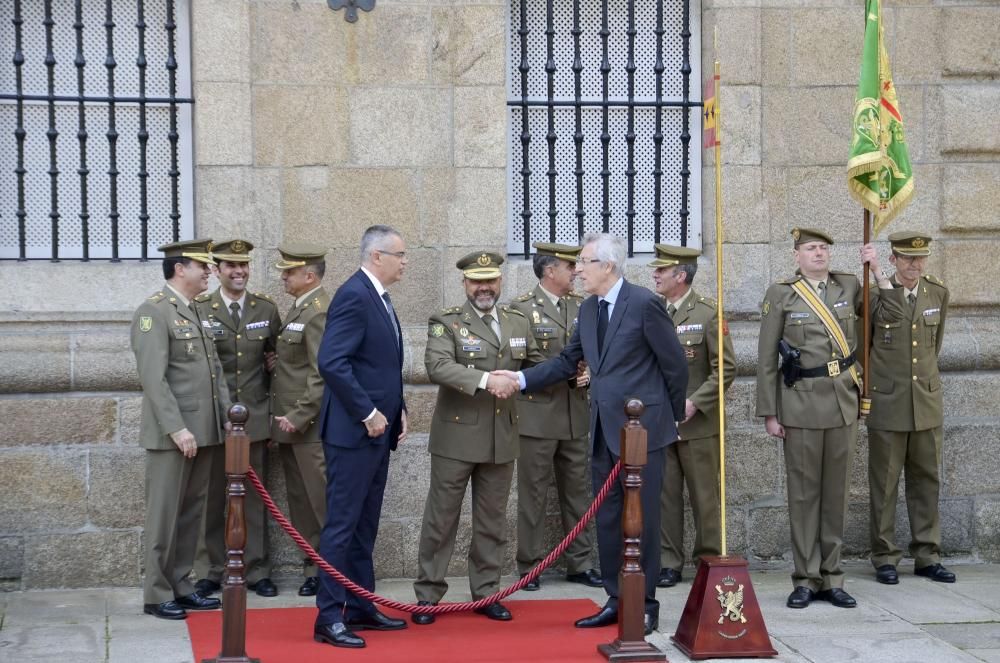 El nuevo jefe de la FLO preside su primer Día de las Fuerzas Armadas